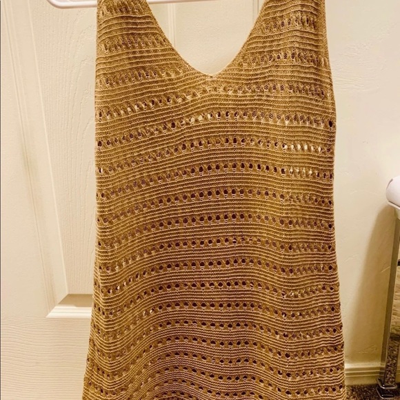 Knitted Sleeveless Tunic Top - Picture 2 of 2